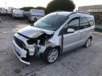 Ford Tourneo Courier 1.0 ECOBOOST picture 4