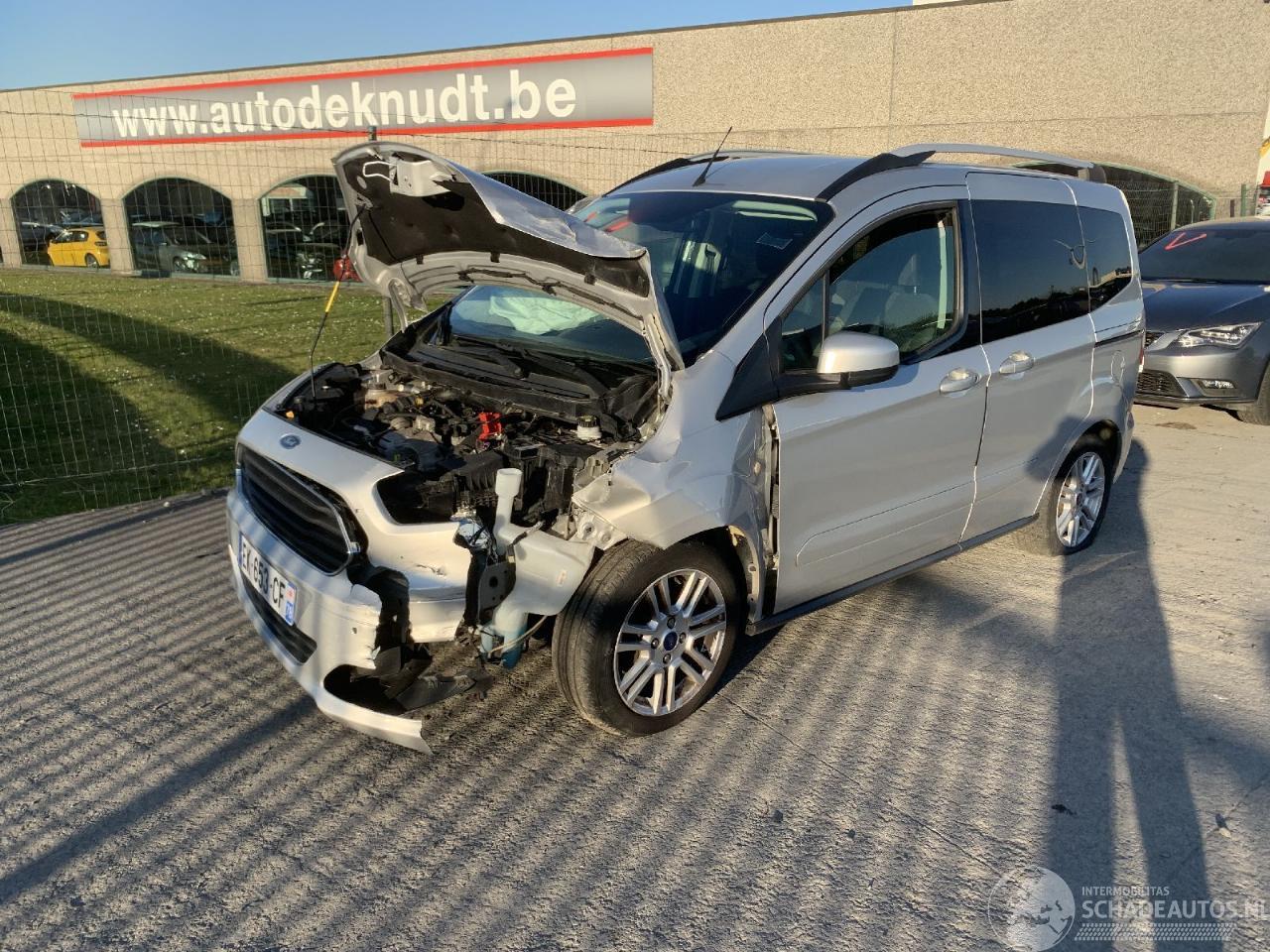 Ford Tourneo Courier 1.0 ECOBOOST