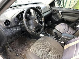 Toyota Rav-4 2.0 D4D   4WD picture 5
