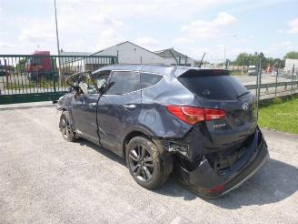 Hyundai Santa Fe 2.2 CRDI  AUTO 4WD picture 2