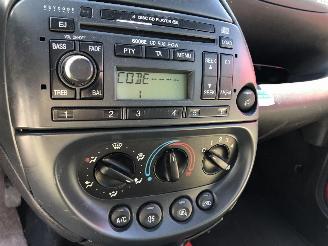 Ford StreetKa ELEGANCE 1.6I picture 19