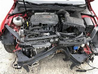 Volkswagen Golf 2.0  GTI   TSI picture 18