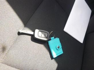 Dacia Sandero 1.0   ESSENTIA picture 21