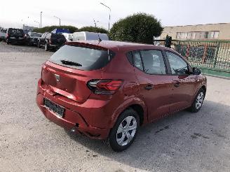 Dacia Sandero 1.0   ESSENTIA picture 4