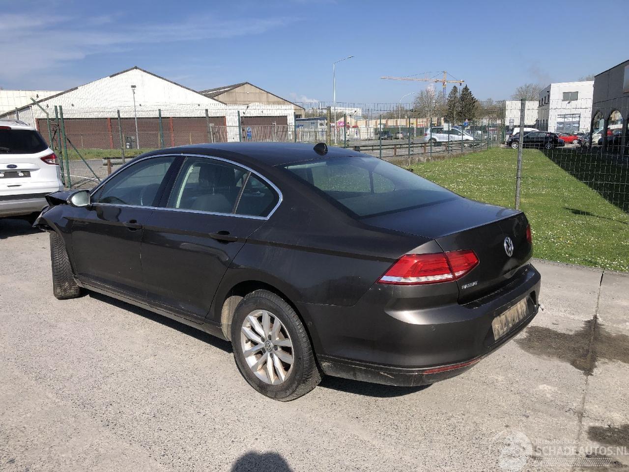 Volkswagen Passat 1.6 TDI DCXA