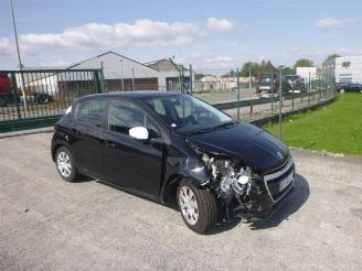 Peugeot 208  picture 4