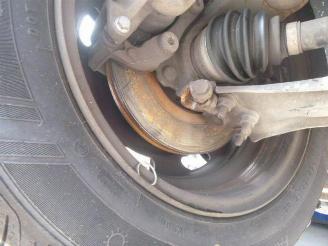 Peugeot 208  picture 16