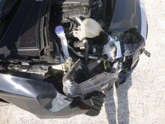 Peugeot 208  picture 24