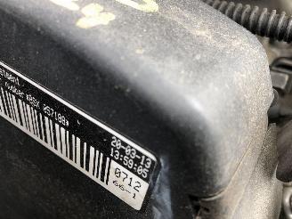 Volkswagen Caddy 2.0I  FOURGON BSX picture 15