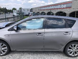 Toyota Auris 1.8 HYBRIDE 2ZR picture 5