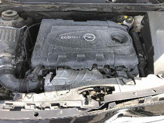 Opel Insignia SPORTS TOURER A20DTL picture 17