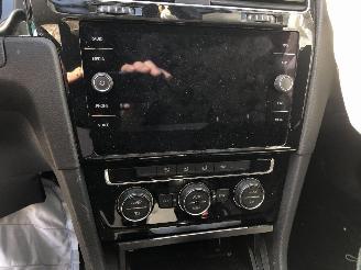 Volkswagen Golf 1.0 TSI  SOUND picture 19