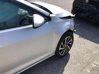 Volkswagen Golf 1.0 TSI  SOUND picture 11