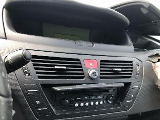 Citroën C4-picasso 1.6 HDI picture 21