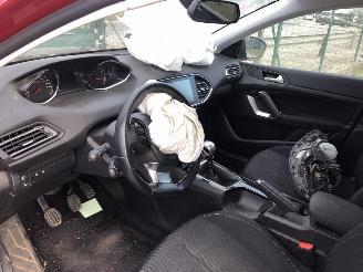 Peugeot 308 1.2 TURBO picture 5