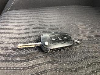 Peugeot 308 1.6 HDI picture 10