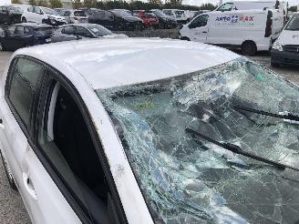 Peugeot 308 1.6 HDI AUTOMATIQUE picture 12