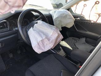 Volkswagen T-Roc 1.6 TDI picture 5