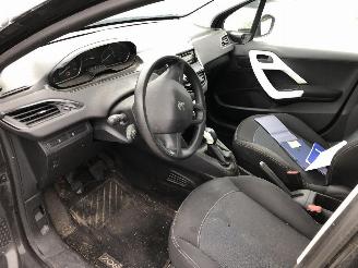 Peugeot 208 LIKE 1.2 picture 5