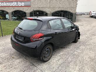 Peugeot 208 LIKE 1.2 picture 3