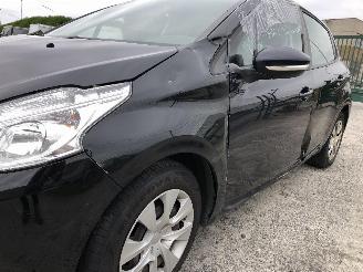 Peugeot 208 LIKE 1.2 picture 11