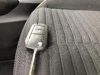 Peugeot 2008 1.2   ACTIVE PACK picture 22