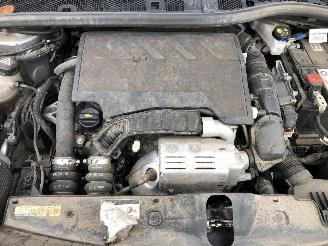 Peugeot 2008 1.2   ACTIVE PACK picture 23