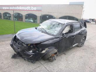 Peugeot 2008 1.2 picture 3