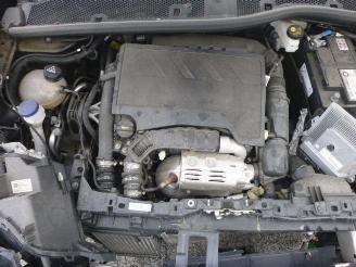 Peugeot 2008 1.2 picture 14