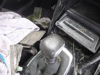 Peugeot 2008 1.2 picture 19