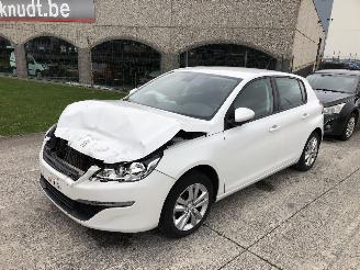 krockskadad bil auto Peugeot 308 1.2 2016/4