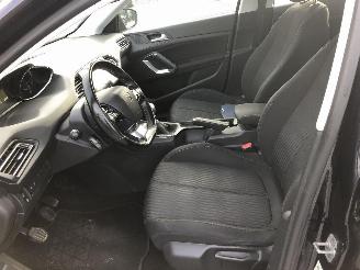 Peugeot 308 1.6 HDI picture 6