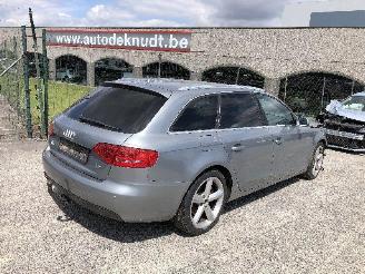 damaged passenger cars Audi A4 S-LINE 2.0 TDI AUTOMATIQU 2011/1