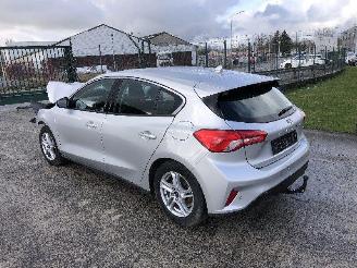 Schadeauto Ford Focus 1.0 