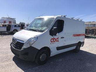 Vaurioauto  passenger cars Opel Movano 2.3 DCI 2016/6