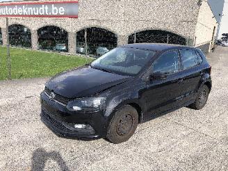 krockskadad bil auto Volkswagen Polo 1.0 2016/10