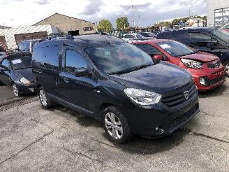 uszkodzony samochody osobowe Dacia Dokker 1.2 TCE 2015/8