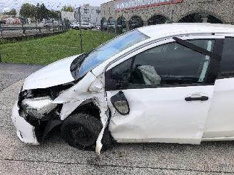 Toyota Yaris 1.0 picture 7
