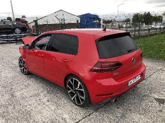 damaged passenger cars Volkswagen Golf 7  2.0 GTI  DSG 2018/8