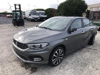 skadebil auto Fiat Tipo 1.6 multijet 2016/3