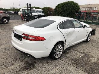 Jaguar XF 2.2 D AUTOMATIQUE picture 2