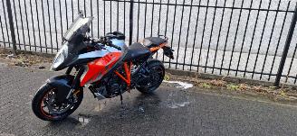 KTM 1290 Super Duke R super duke gt picture 3