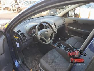 Hyundai I-30 i30 Crosswagon (WWH), Combi, 2007 / 2012 1.4 CVVT 16V picture 17