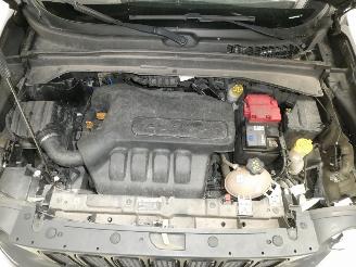 Jeep Renegade LONGITUDE picture 22