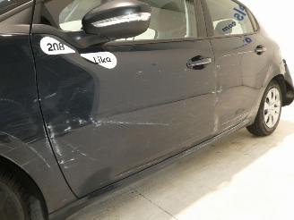 Peugeot 208 LIKE picture 5