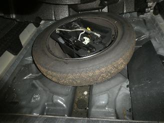 Peugeot 308 II SW ACTIVE picture 19