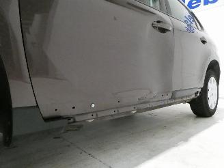 Peugeot 2008 ACCESS picture 5