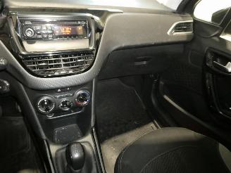 Peugeot 2008 ACCESS picture 19