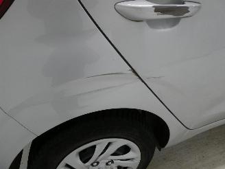 Hyundai I-10  picture 9