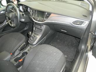 Opel Astra SPORTS TOURER picture 12